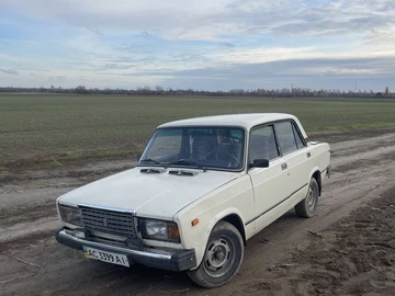 Авто ВАЗ 2107 1990 № 8067863