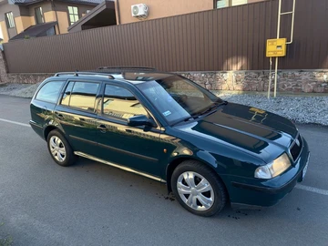 Авто Skoda Octavia 2000 № 8067876