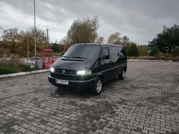 Авто Volkswagen Transporter 2000 № 8067879