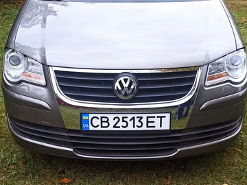 Авто Volkswagen Touran 2008 № 8067897