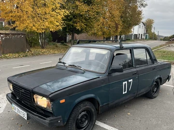 Авто ВАЗ 2107 2004 № 8068002