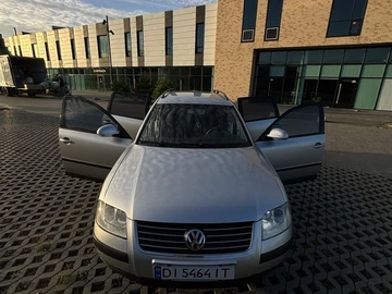 Авто Volkswagen Passat Hatchback 2004 № 8068200