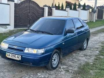 Авто ВАЗ 2112 2005 № 8068213