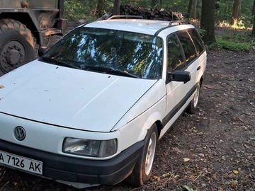 Авто Volkswagen Passat Variant 1989 № 8068357