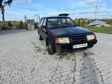 Авто ВАЗ 2109 1993 № 8068380
