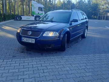 Авто Volkswagen Passat Variant 2002 № 8068384