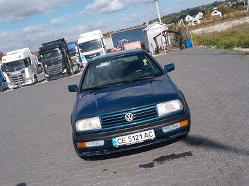 Авто Volkswagen Vento 1993 № 8068406