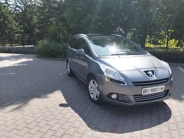 Авто Peugeot 5008 2011 № 8068708