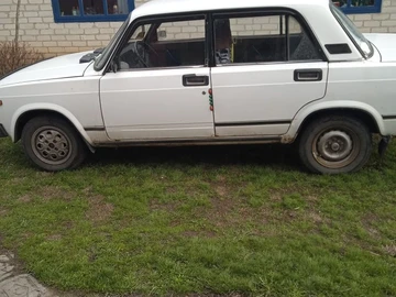 Авто ВАЗ 2105 1986 № 8069033