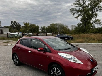 Авто Nissan Leaf 2013 № 8069051