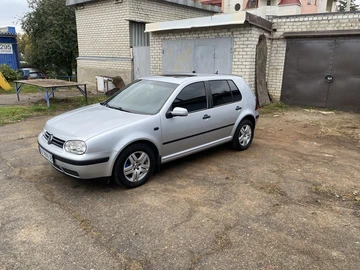 Авто Volkswagen Golf 2003 № 8069060