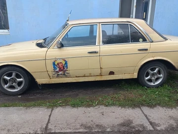 Авто Mercedes 300 1976 № 8069061