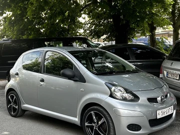 Авто Toyota Aygo 2010 № 8069074