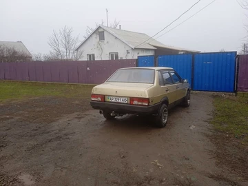 Авто ВАЗ 21099 1997 № 8069092