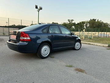 Авто Volvo S40 2004 № 8069109