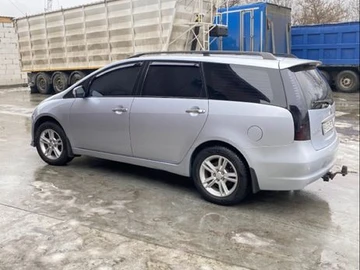 Авто Mitsubishi Grandis 2004 № 8069143