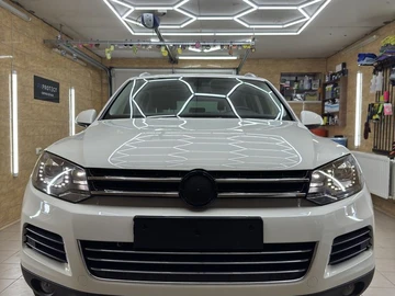Авто Volkswagen Touareg 2011 № 8069253