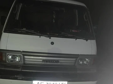 Авто Mazda E 2000 2200 Bus 1994 № 8069272