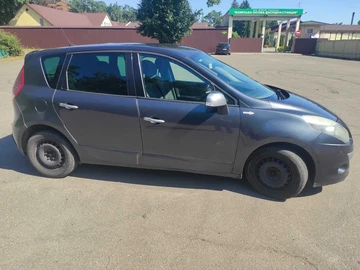 Авто Renault Scenic Iii 2010 № 8069277