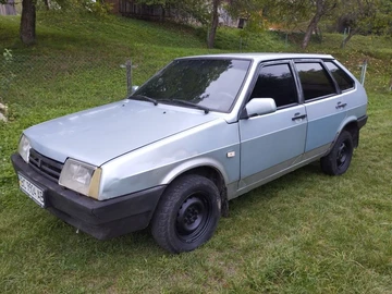 Авто ВАЗ 2109 2001 № 8069287