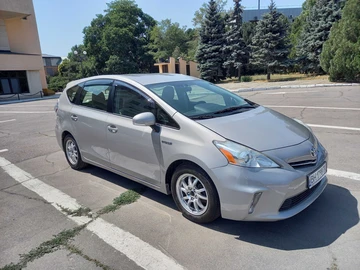 Авто Toyota Prius 2014 № 8069288