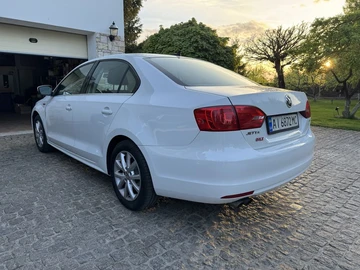 Авто Volkswagen Jetta 2014 № 8069303