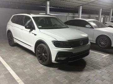 Авто Volkswagen Tiguan 2020 № 8069633