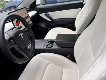 Авто Tesla Model 3 2021 № 8069647
