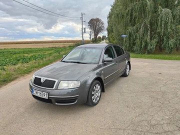 Авто Skoda Superb 2004 № 8069745