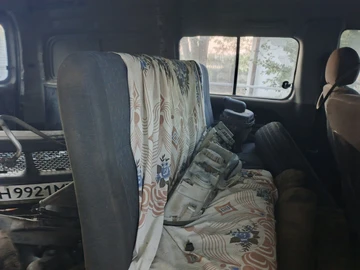 Авто Hyundai H200 1998 № 8069787