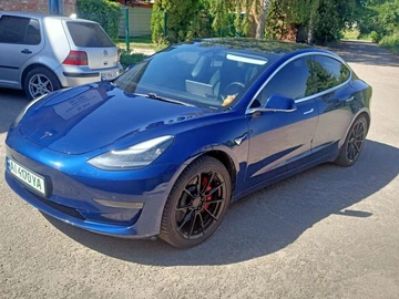 Авто Tesla Model 3 2019 № 8069790