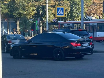 Авто BMW 7 Серия 2011 № 8069834