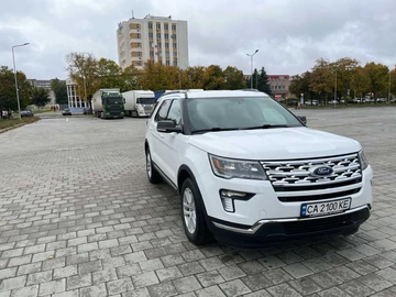 Авто Ford Explorer 2019 № 8070177