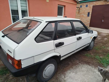 Авто ВАЗ 2109 1992 № 8070189