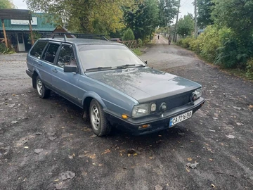 Авто Volkswagen Passat Variant 1986 № 8070474