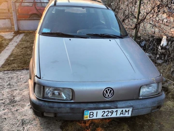 Авто Volkswagen Passat Variant 1993 № 8070695