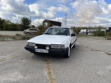 Авто Mazda 626 1987 № 8070697