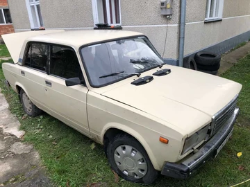 Авто ВАЗ 2107 1985 № 8070729