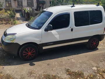 Авто Citroen Berlingo 2004 № 8070761