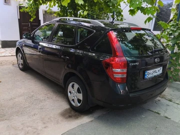 Авто KIA Cee X27 D 2009 № 8070767