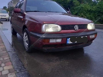 Авто Volkswagen Golf 1993 № 8070914