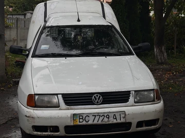 Авто Volkswagen Caddy 2000 № 8071042