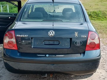 Авто Volkswagen Passat Sedan 2004 № 8071056