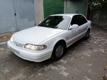 Авто Hyundai Sonata 1994 № 8071084