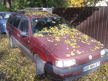 Авто Volkswagen Passat Variant 1990 № 8071119