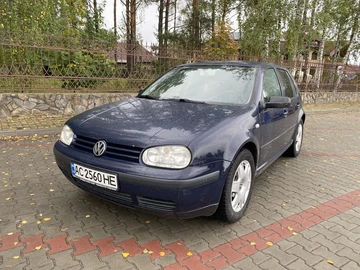 Авто Volkswagen Golf 2000 № 8071148