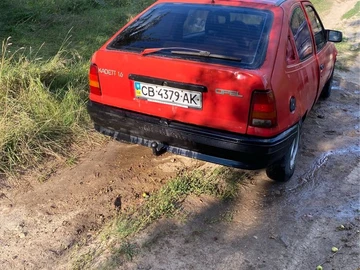 Авто Opel Kadett 1985 № 8071165