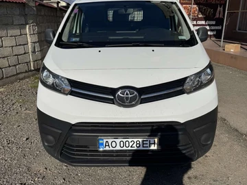 Авто Toyota Avensis Verso 2018 № 8071246