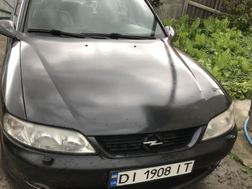 Авто Opel Vectra 1988 № 8071308