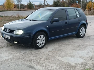 Авто Volkswagen Golf 2000 № 8071606